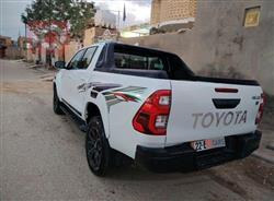 تويوتا هايلوكس